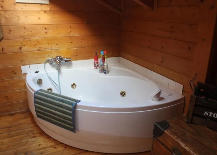 La Casa Del Sole Bed and Breakfast Momperone